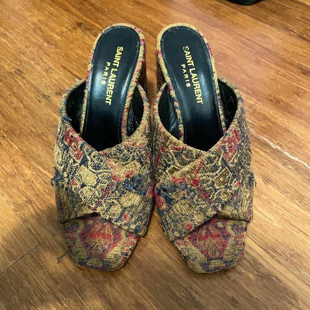 Saint Laurent Lou Lou heels